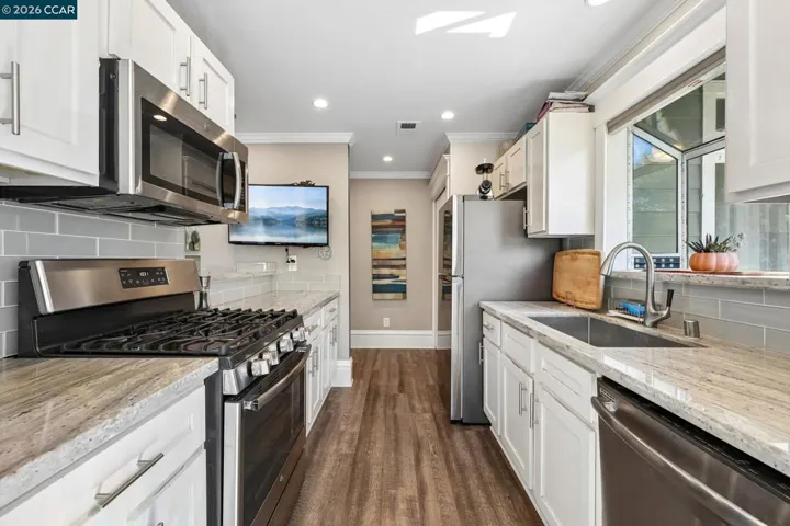 8035 Mountain View Dr C, Pleasanton, California 94588
