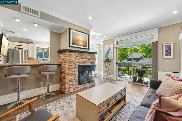 8035 Mountain View Dr C, Pleasanton, California 94588