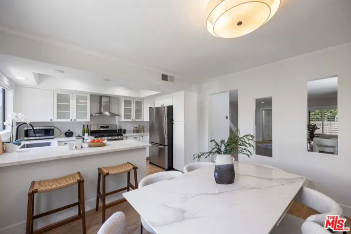 2920 11th Street 6, Santa Monica, California 90405