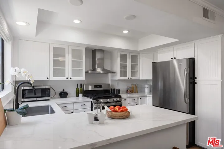 2920 11th Street 6, Santa Monica, California 90405