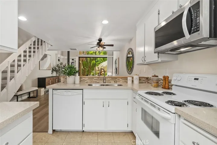 204 Pineview, Irvine, California 92620