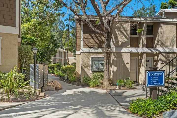 204 Pineview, Irvine, California 92620