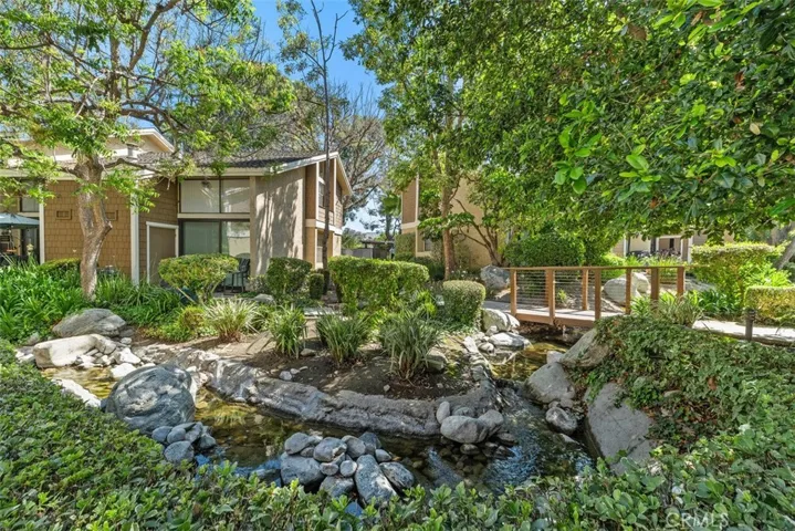 204 Pineview, Irvine, California 92620
