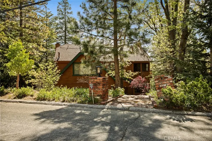 109 Old Toll, Blue Jay, California 92317