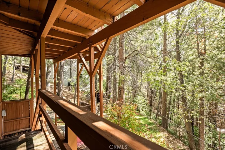 109 Old Toll, Blue Jay, California 92317
