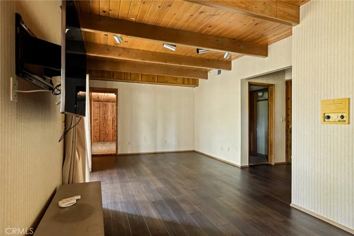 109 Old Toll, Blue Jay, California 92317