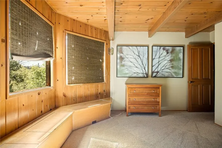 109 Old Toll, Blue Jay, California 92317