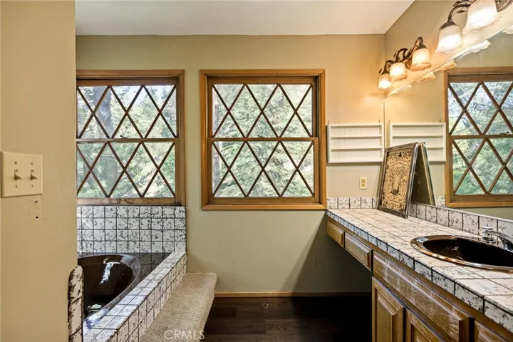 109 Old Toll, Blue Jay, California 92317