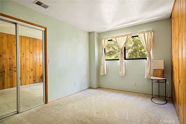 109 Old Toll, Blue Jay, California 92317