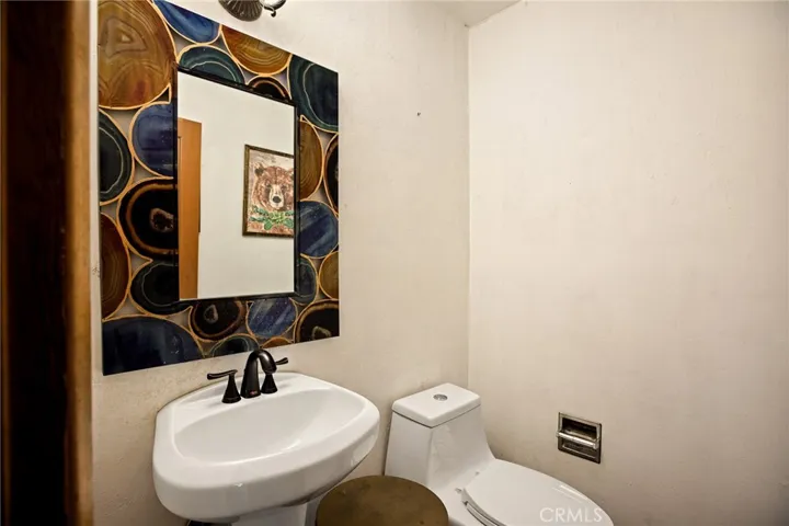 109 Old Toll, Blue Jay, California 92317
