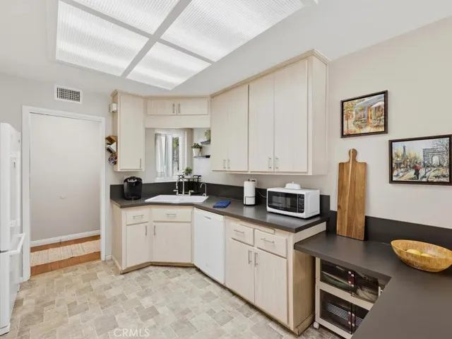 6029 Sheridan Way, Buena Park, California 90620