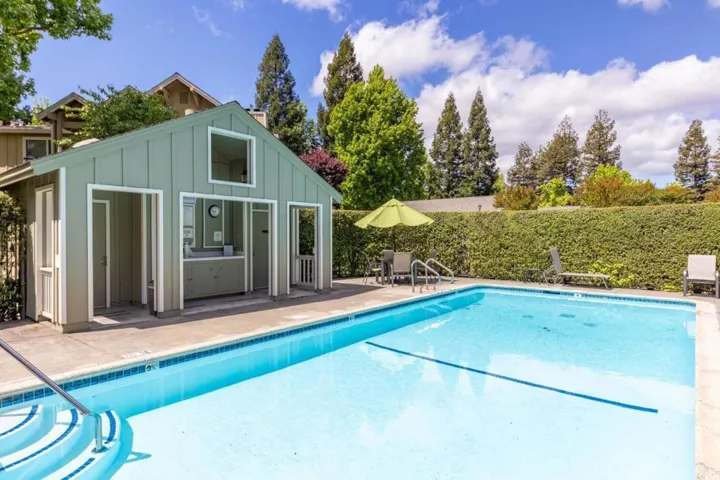 665 Cherry Avenue, Sonoma, California 95476