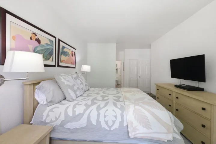 665 Cherry Avenue, Sonoma, California 95476