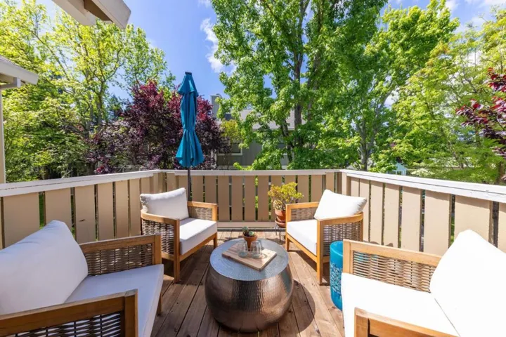 665 Cherry Avenue, Sonoma, California 95476