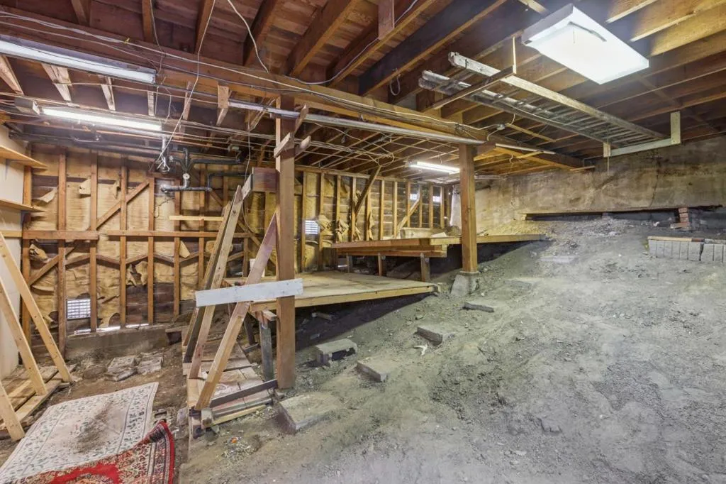 Unfinished sub-area