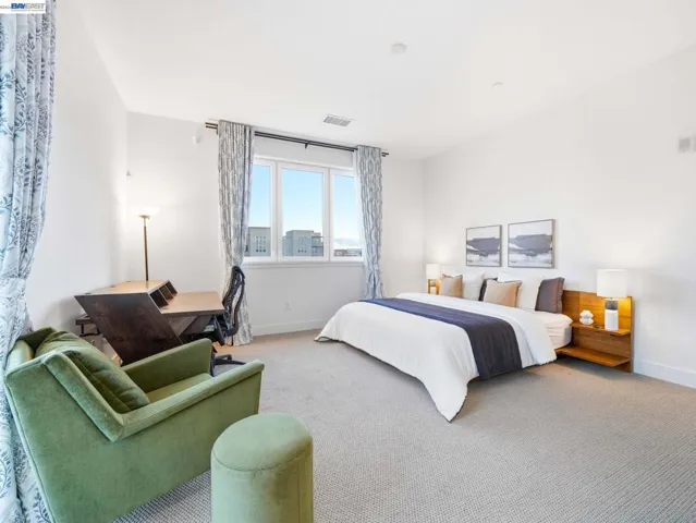 Guest bedroom