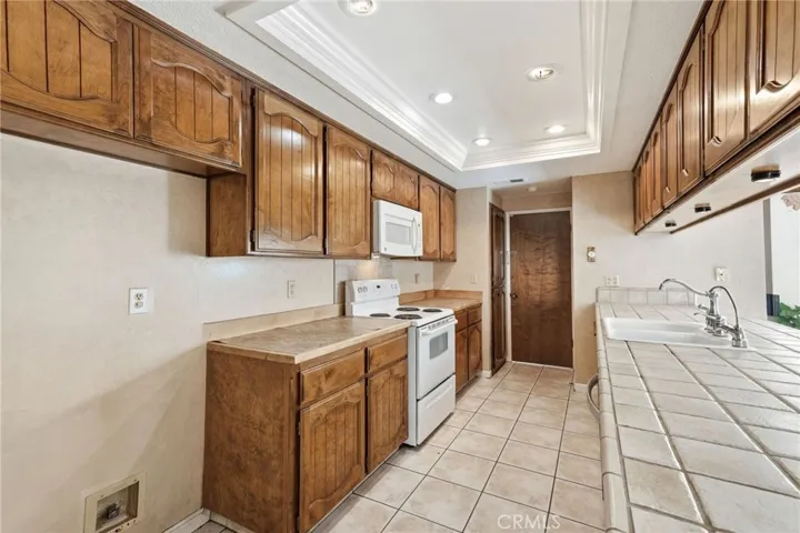 1005 Westmont Court, Modesto, California 95356