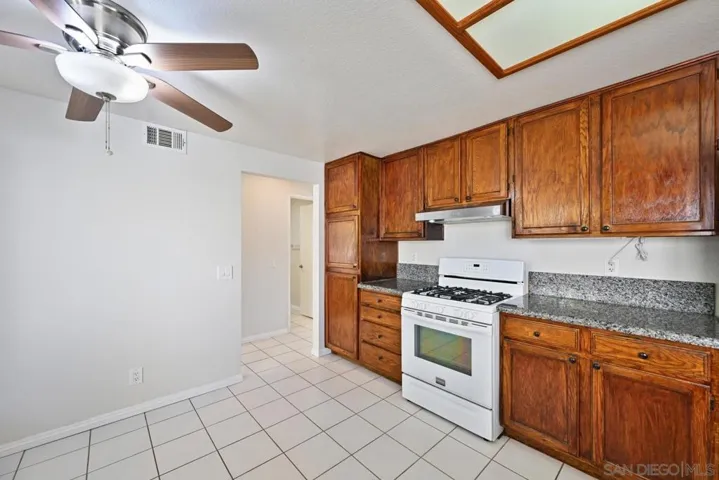 1781 Avenida Vista Labera, Oceanside, California 92056