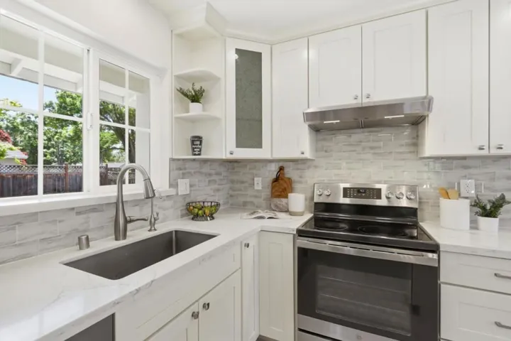 939 Kingfisher Drive, San Jose, California 95125