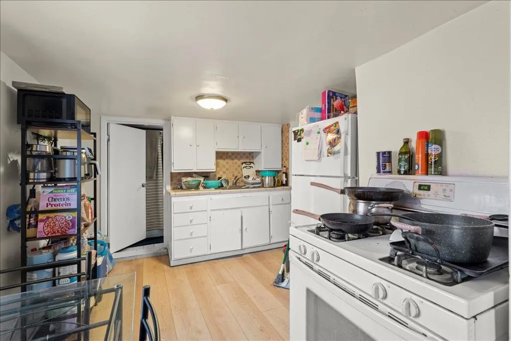 4114 E 17th Street, Oakland, California 94601 — photo 5