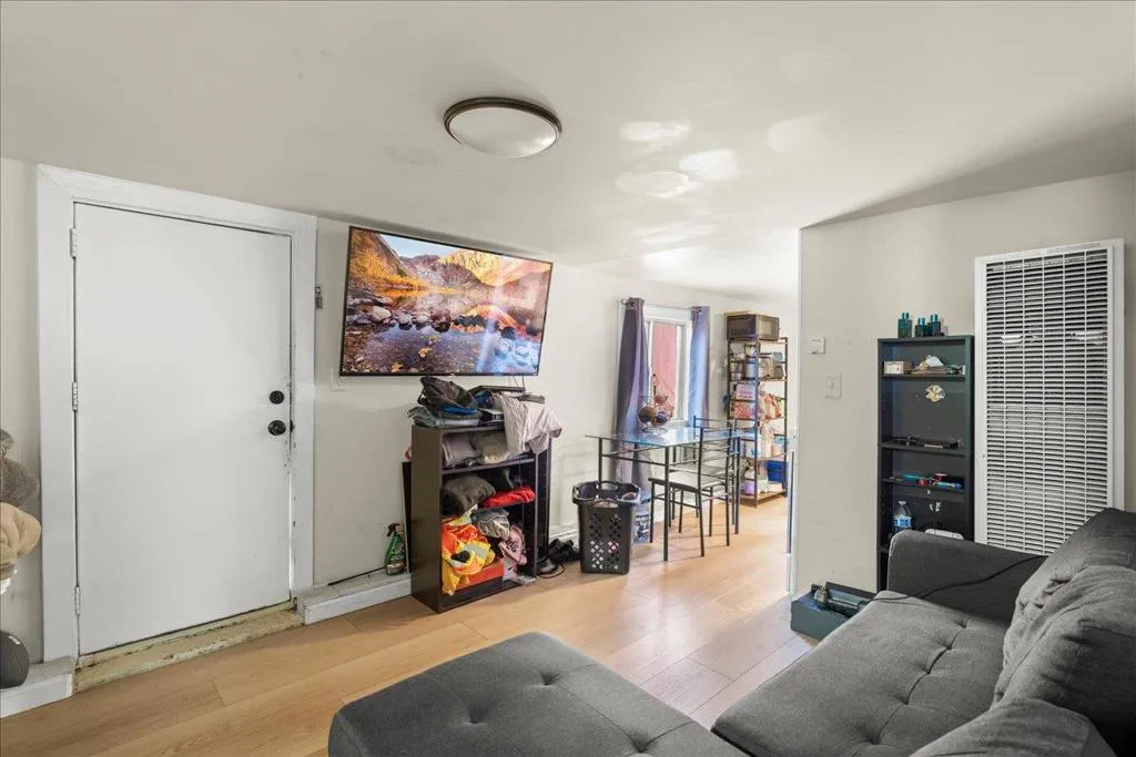 4114 E 17th Street, Oakland, California 94601 — photo 4