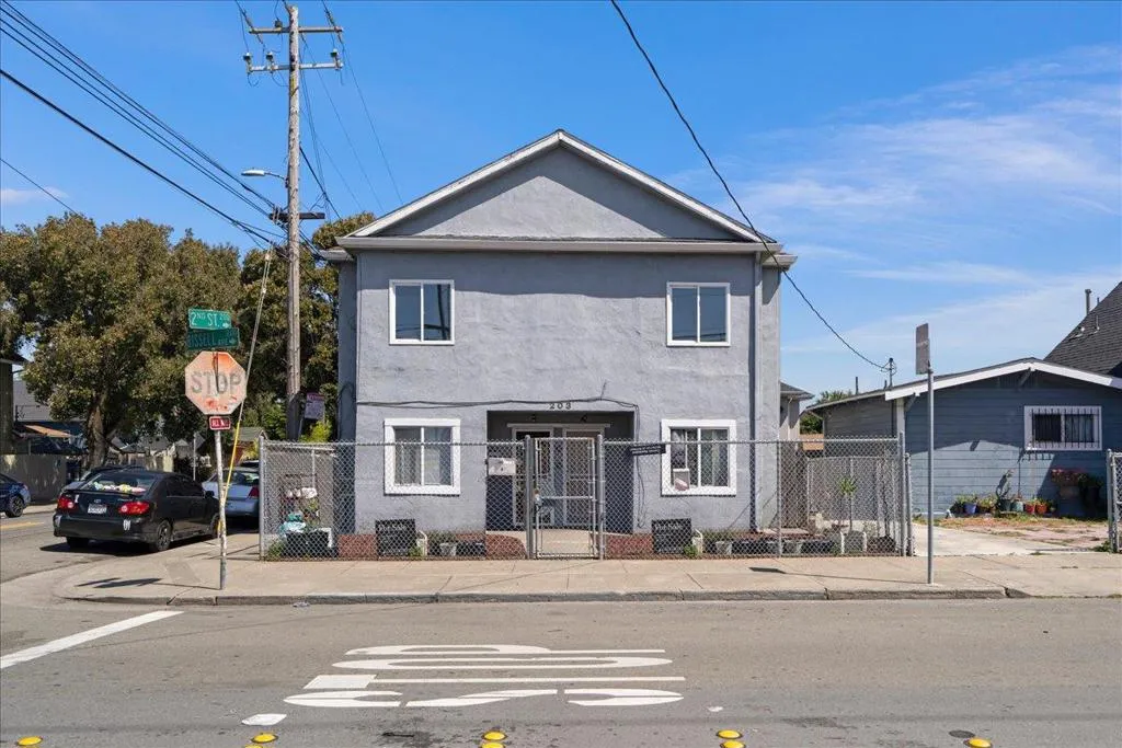 203 Bissell Ave