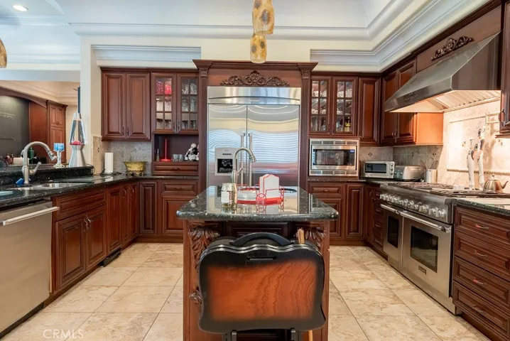 15657 Live Oak Springs Canyon, Canyon Country, California 91387