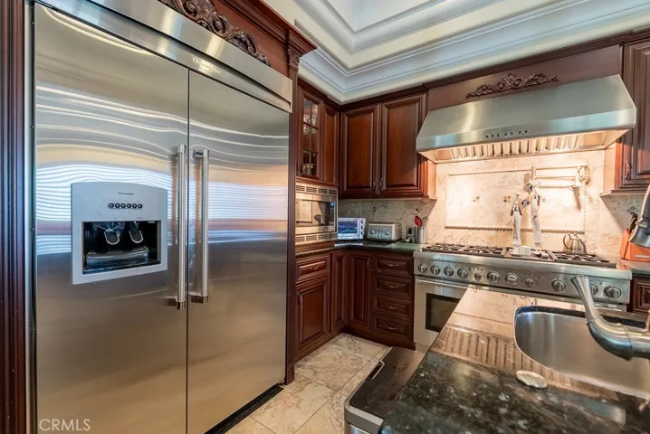 15657 Live Oak Springs Canyon, Canyon Country, California 91387