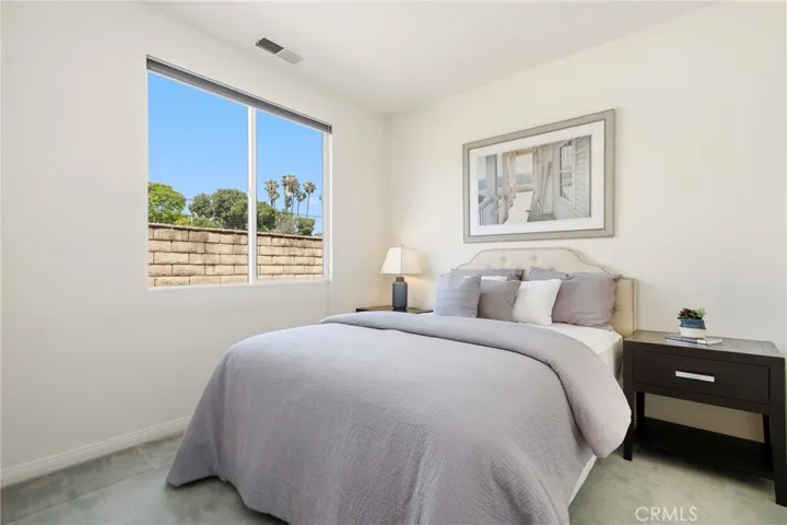 Downstairs bedroom #1