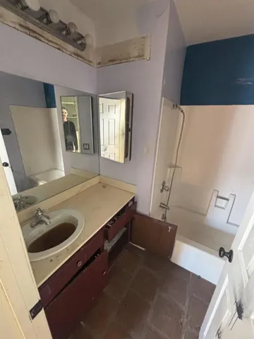 2050 Arboles Place, Escondido, California 92029