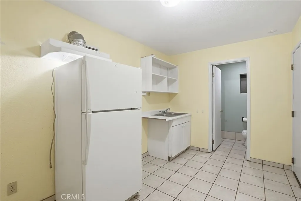 Attached Junior ADU kitchenette and dining area.