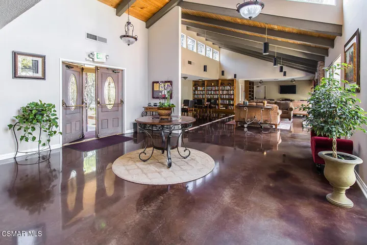 iOaknoll Clubhouse Gym and Pool4