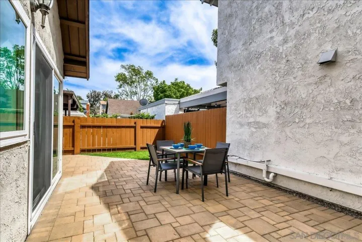 Beautiful side and back patio