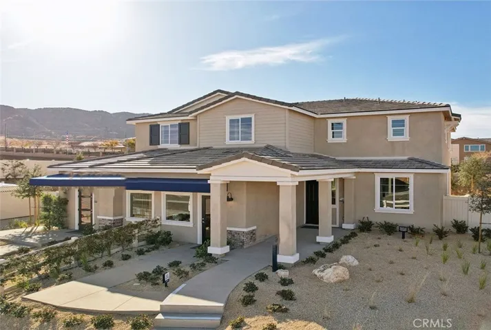 MODEL HOME EXTERIOR