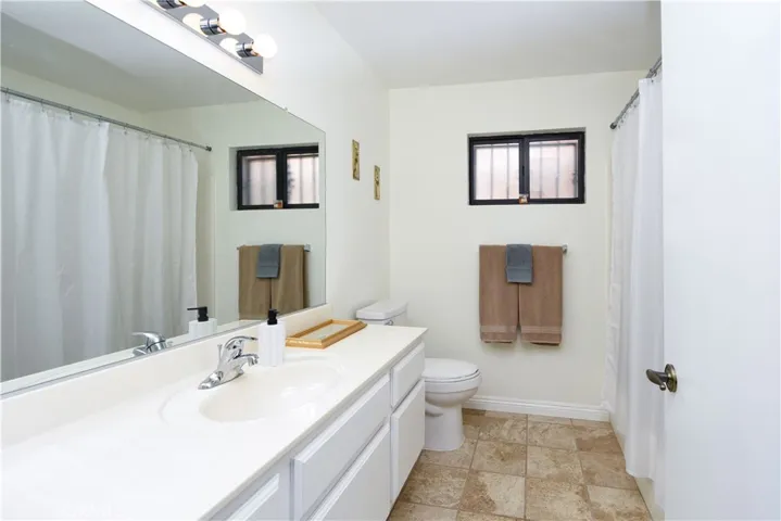 752 La Regal, Hemet, California 92545
