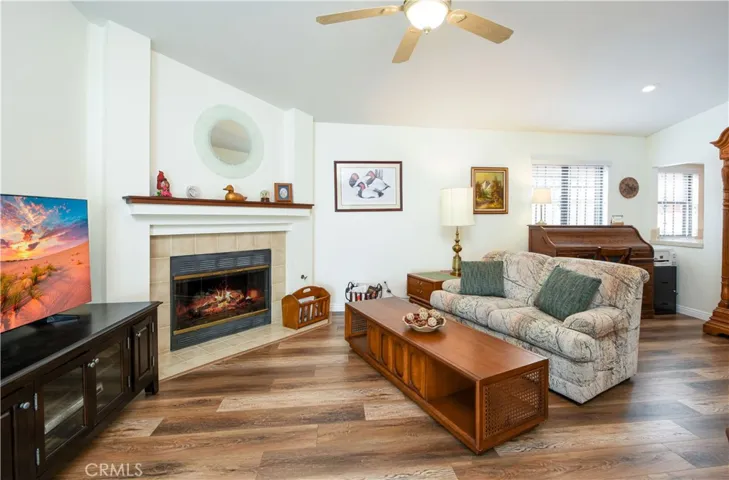 752 La Regal, Hemet, California 92545