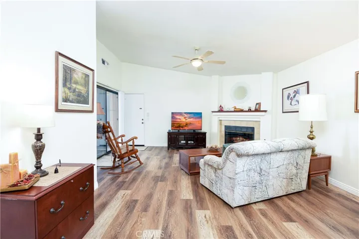 752 La Regal, Hemet, California 92545