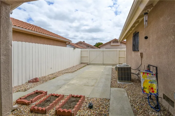 752 La Regal, Hemet, California 92545