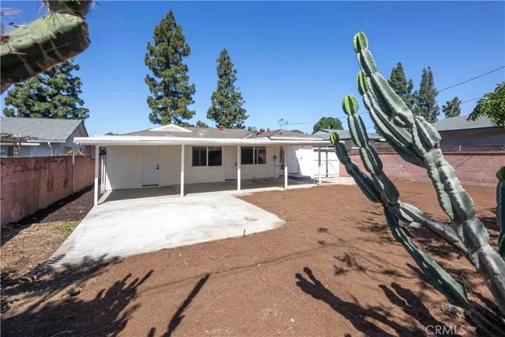 5030 N Lyman Avenue, Covina, California 91724