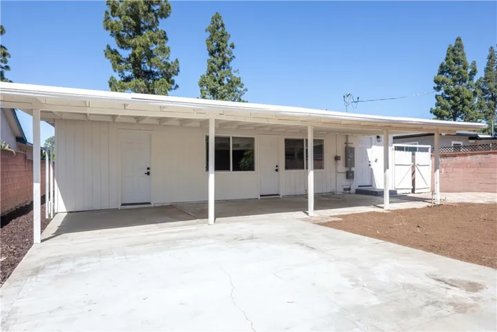 5030 N Lyman Avenue, Covina, California 91724