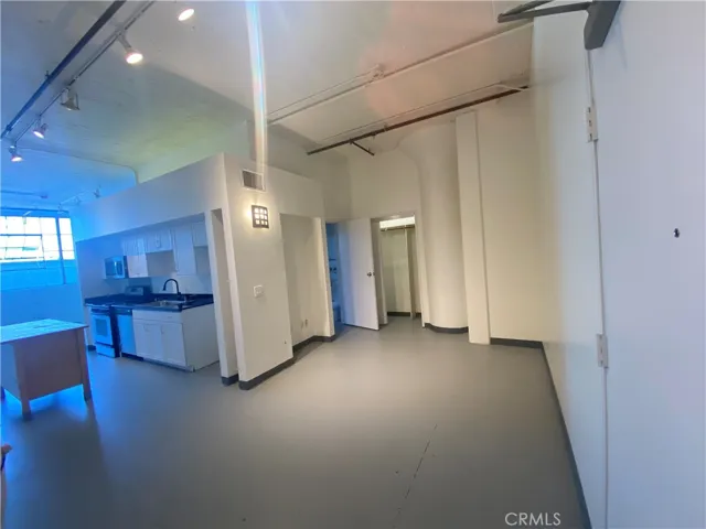 420 S San Pedro 306, Los Angeles, California 90013