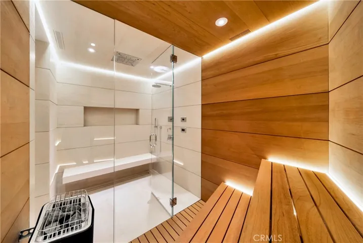 Sauna/Steam shower