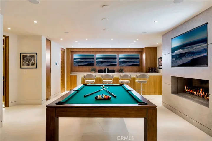 Subterranean entertainment level