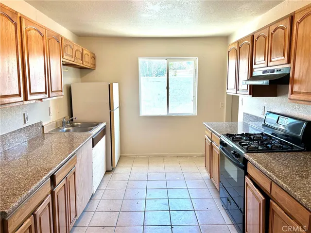 Please note photos displayed were taken in 2022 prior to tenants taking occupancy.