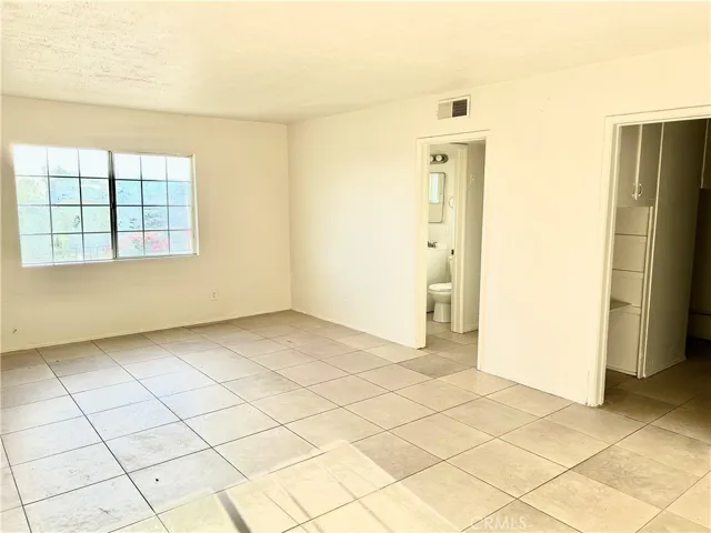 Please note photos displayed were taken in 2022 prior to tenants taking occupancy.