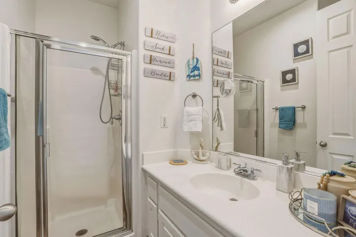 62616StarcrossDrive-19