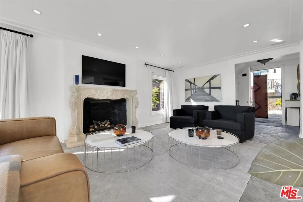 1300 Summitridge Drive, Beverly Hills, California 90210 — photo 5