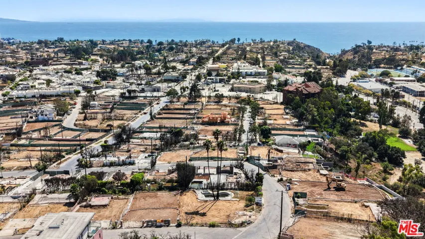 1214 Rimmer Avenue, Pacific Palisades, California 90272