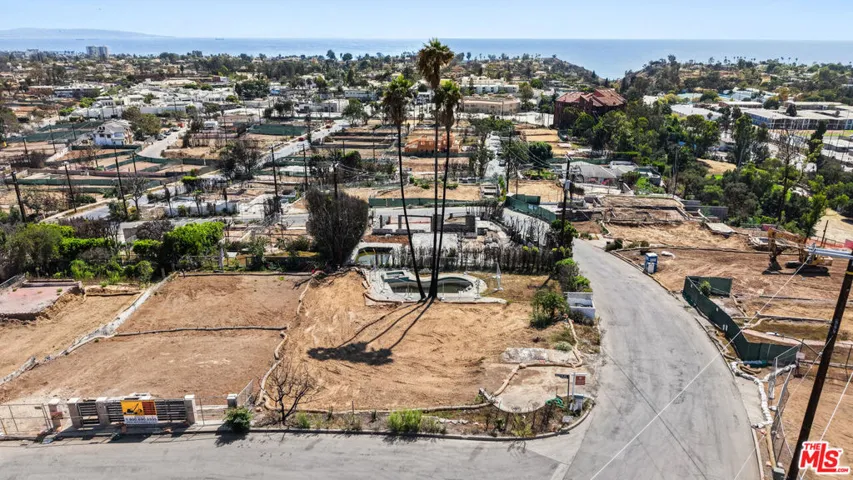 1214 Rimmer Avenue, Pacific Palisades, California 90272