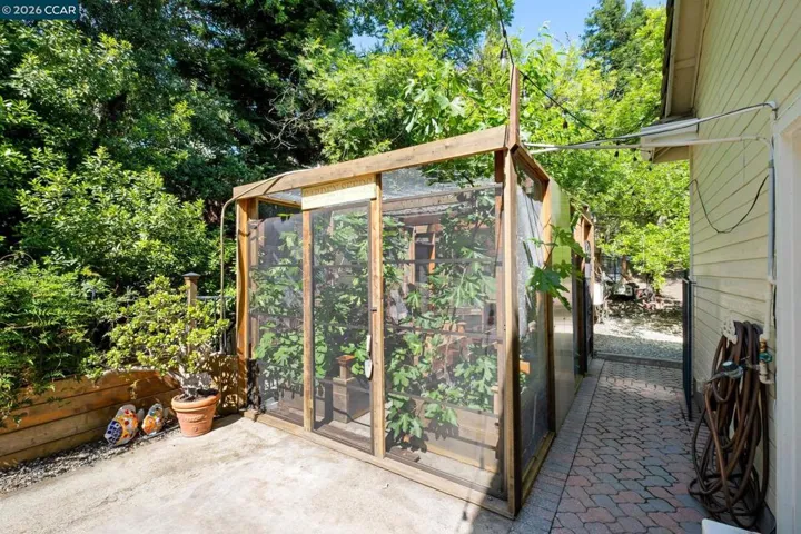 40 Donkey Flats Court, Pleasant Hill, California 94523